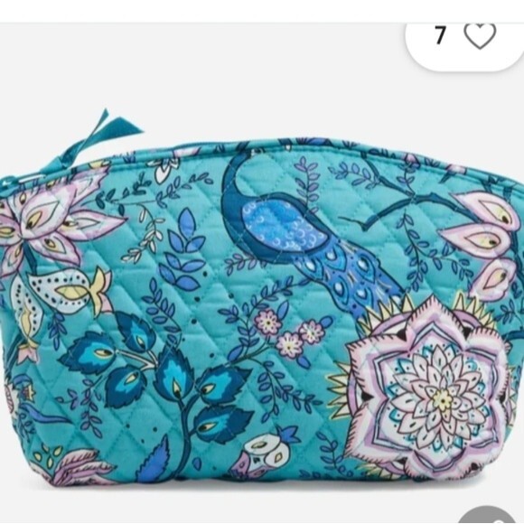 New VERA BRADLEY Cosmetic Bag Grand Travel Peacock Garden NWT - Picture 1 of 2